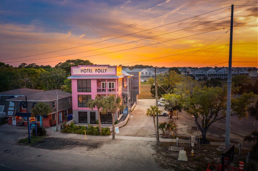 More Photos Of 87 Center St, Folly Beach Restaurant For Lease