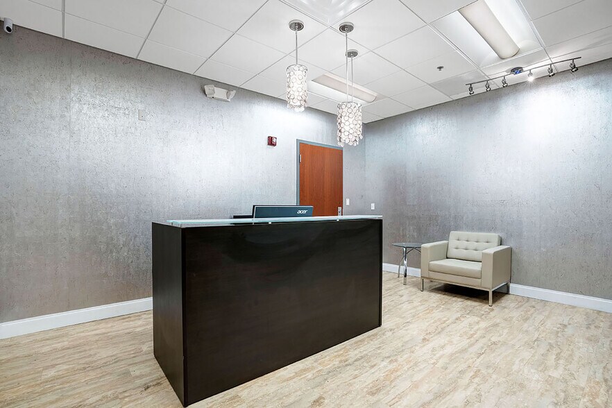 More Photos Of 121-189 S Orange Ave, Orlando Office Residential For Sale