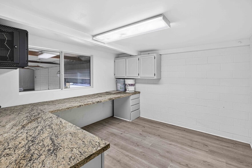 More Photos Of 12455 Branford St, Pacoima Warehouse For Sale