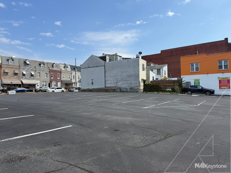 More Photos Of 936 N 9th St, Reading Bank For Sale