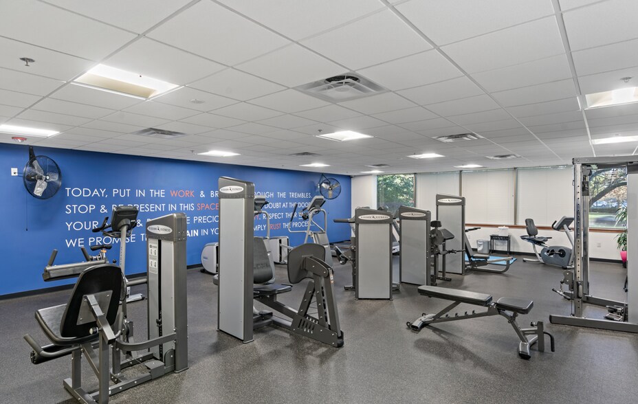 More Photos Of 100 Witmer Rd, Horsham Township Office For Lease