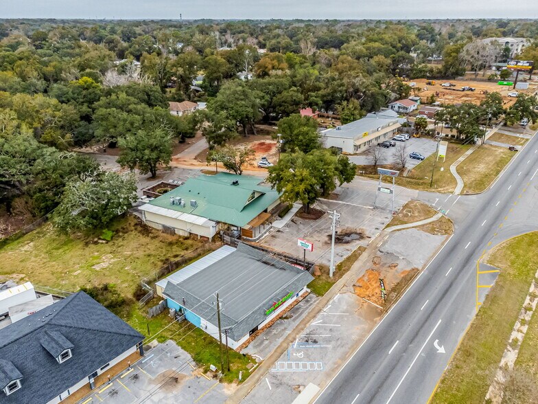 More Photos Of 131 New Warrington Rd, Pensacola Restaurant For Sale