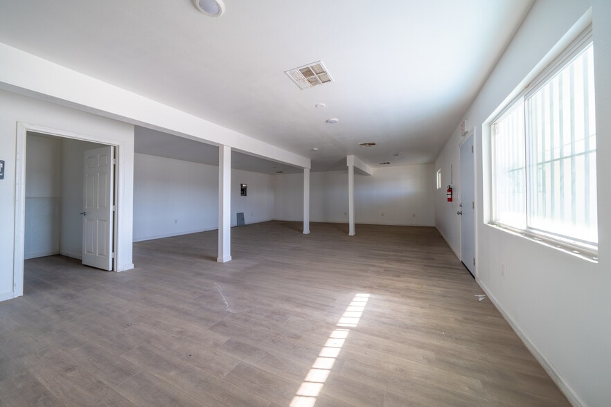 More Photos Of 44300 Division St, Lancaster Office For Lease