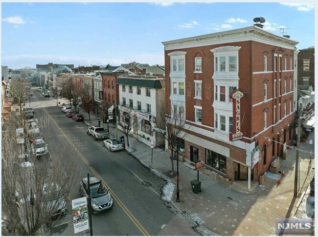 More Photos Of 73-75 Ferry St, Newark Storefront Retail Office For Sale