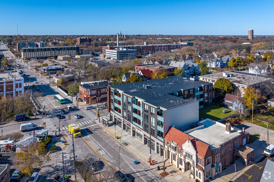 More Photos Of 2310 N Oakland Ave, Milwaukee Apartments For Lease