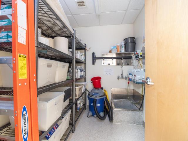 More Photos Of 10 Timberview Ln, Russell Medical For Sale