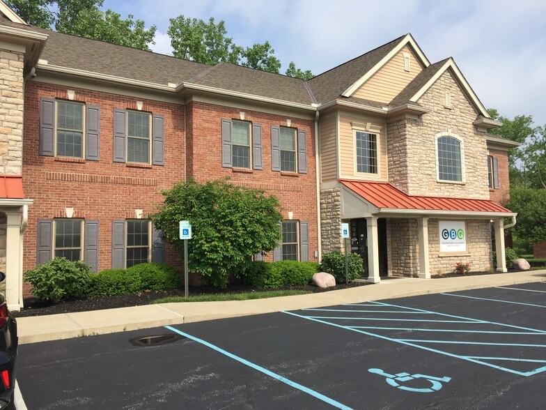 Primary Photo Of 5084 Wooster Rd, Cincinnati Medical For Sale