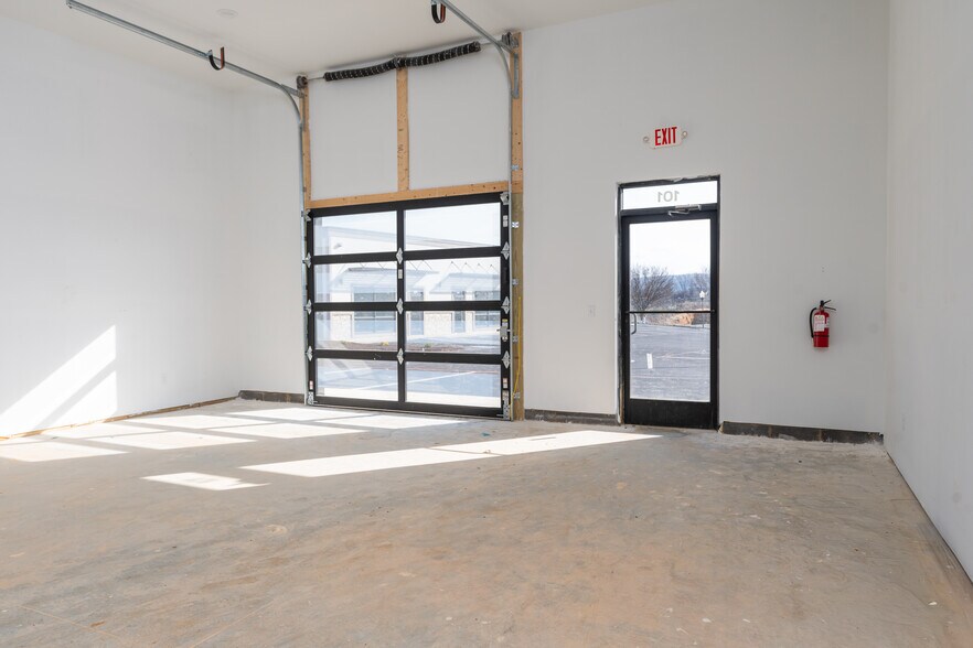 More Photos Of 260 Sheppard Court, Waynesboro Research And Development For Lease