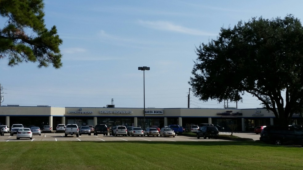 Primary Photo Of 9720 Jones Rd, Houston Freestanding For Lease