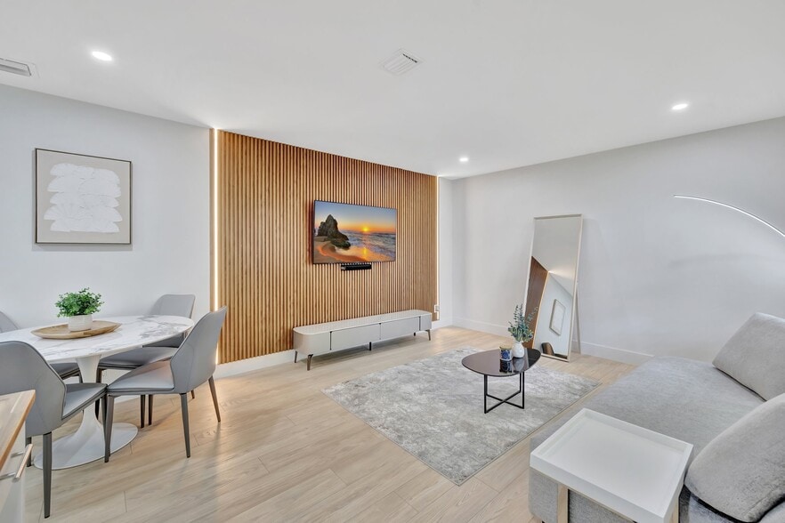 More Photos Of 934 NW 4th Ave, Fort Lauderdale Apartments For Sale