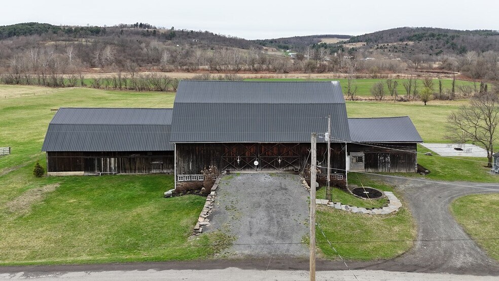 More Photos Of 211 Hanks Rd, Troy Hospitality For Sale