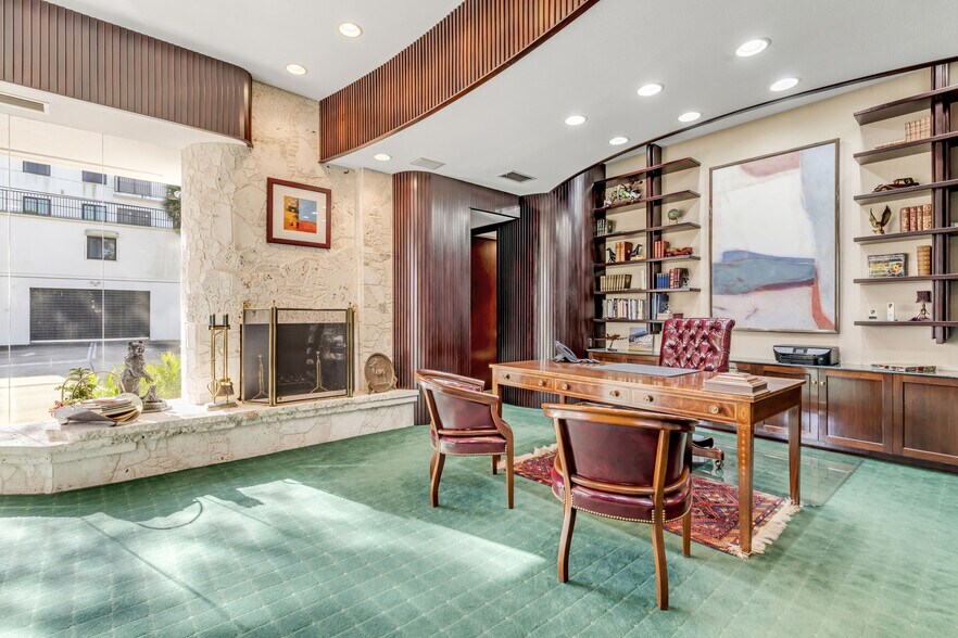 More Photos Of 100-104 Riverside Dr, New Smyrna Beach Office For Sale