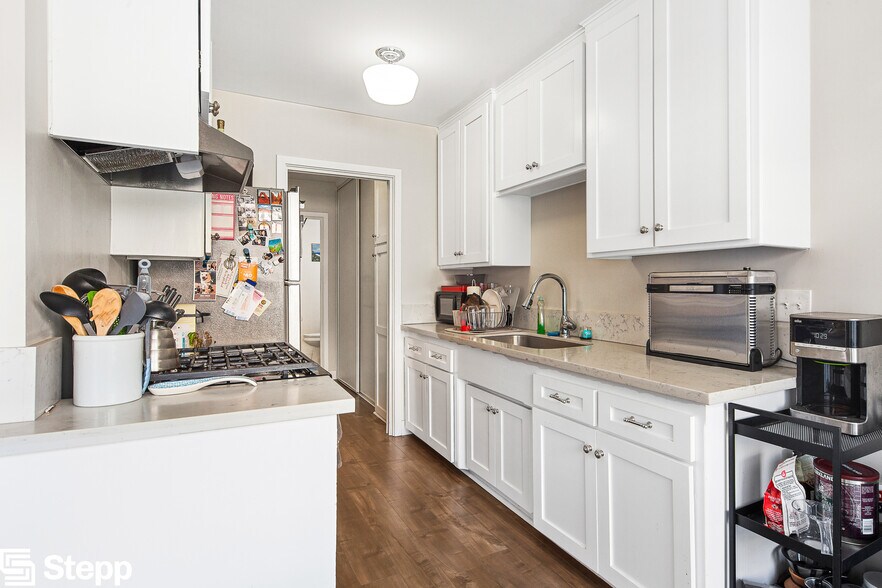 More Photos Of 1142-1148 E 1st St, Long Beach Apartments For Sale