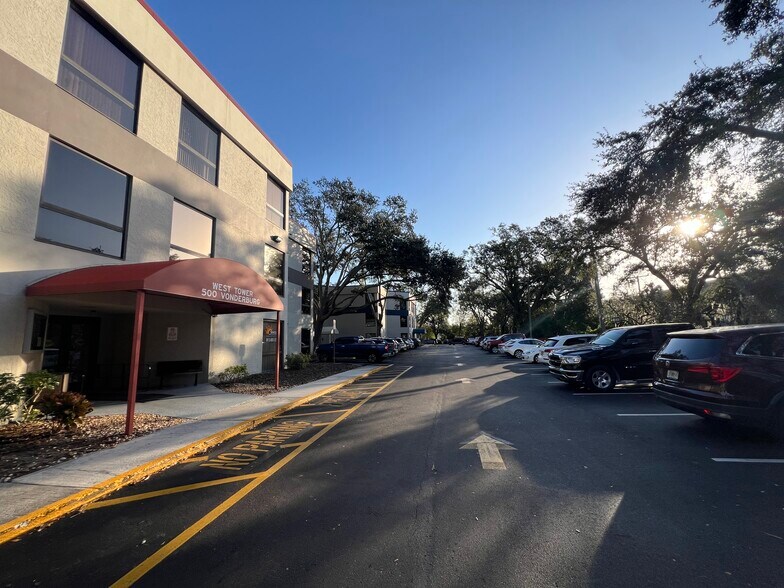 More Photos Of 500 Vonderburg Dr, Brandon Medical For Lease