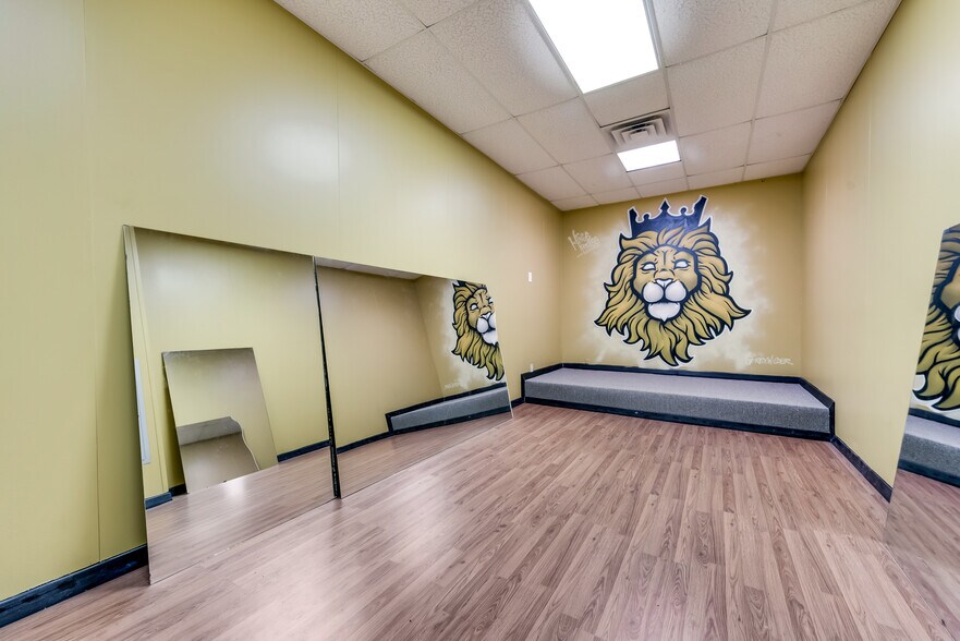 More Photos Of 203 E Main St, Forney Freestanding For Sale