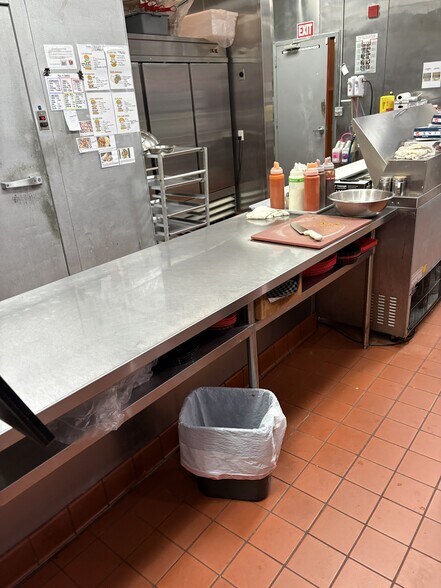 More Photos Of 1661 E Monte Vista Ave, Vacaville General Retail For Lease