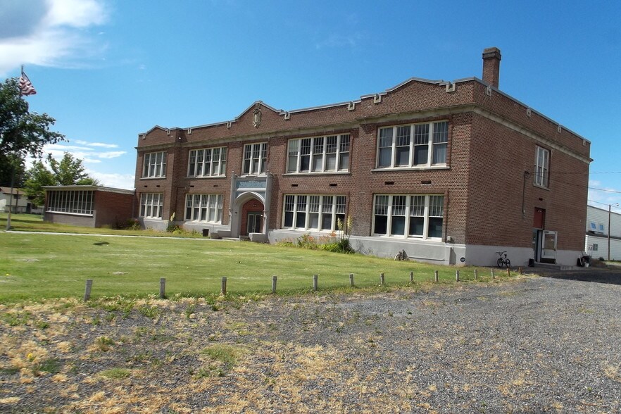 More Photos Of 600-651 E Coe Ave, Stanfield Trailer Camper Park For Sale