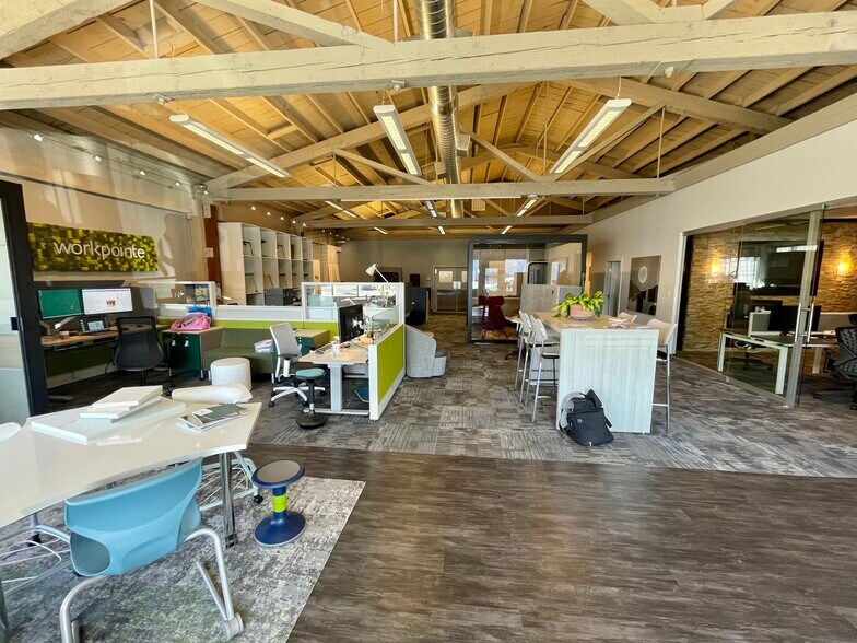 More Photos Of 601 SE Clay St, Portland Light Manufacturing For Sale