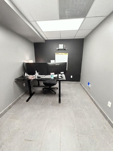 More Photos Of 505 Mitchell Ave, Syracuse Flex For Lease