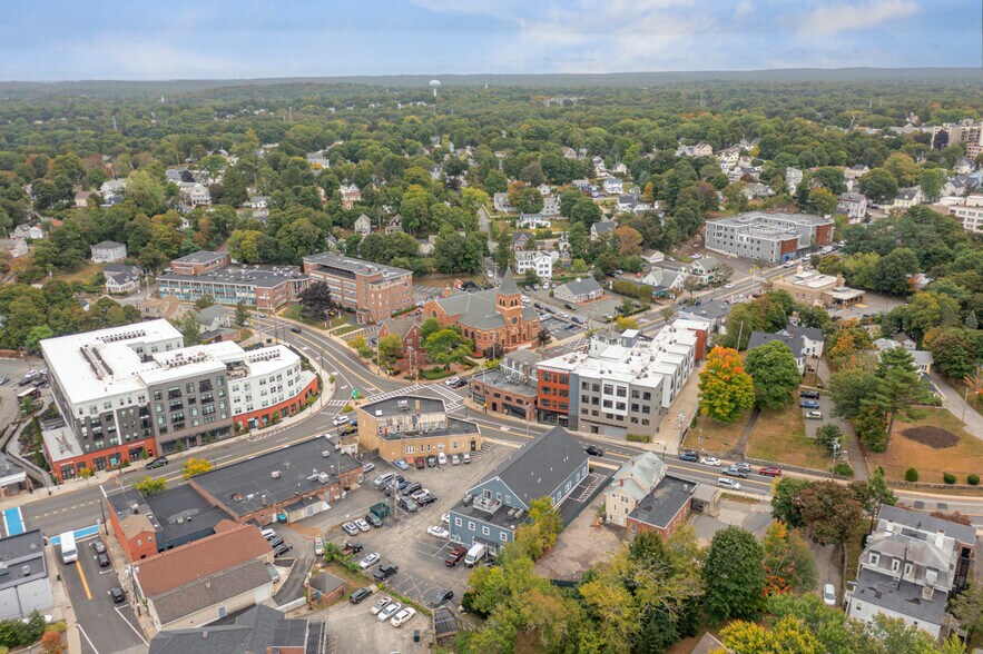 More Photos Of 11 Front St, Weymouth Office For Lease