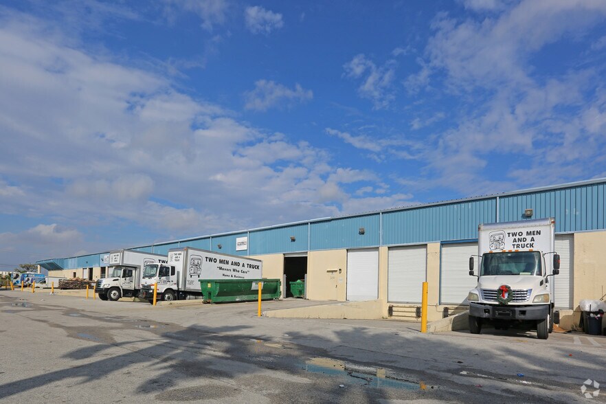 More Photos Of 1500 N Florida Mango Rd, West Palm Beach Warehouse For Lease