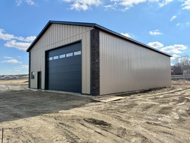 More Photos Of 367 Riverwood dr, Burlington Warehouse For Sale