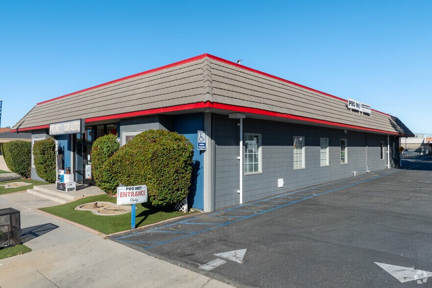 Primary Photo Of 1760 W Florida Ave, Hemet Freestanding For Sale