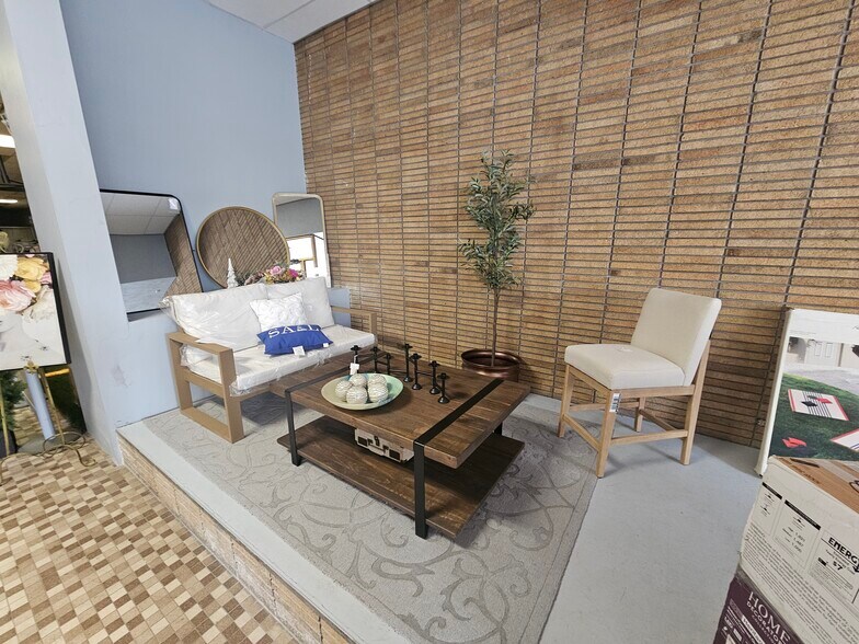 More Photos Of 926-928 W Hamilton St, Allentown Storefront Retail Office For Sale