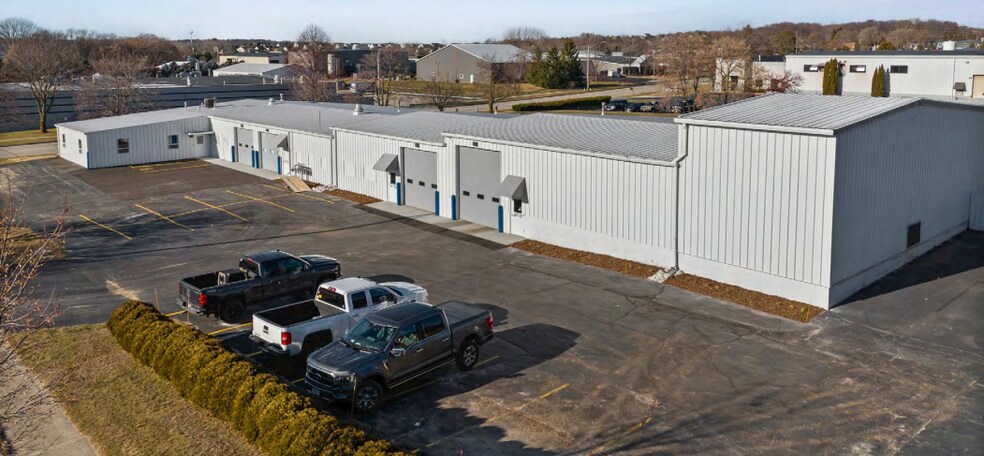 More Photos Of 705 Schoenhaar Dr, West Bend Warehouse For Lease