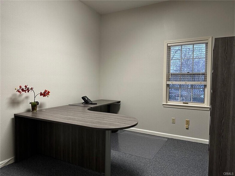 More Photos Of 55 Declaration Dr, Chico Office For Sale