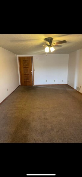 More Photos Of , Parkersburg General Retail For Sale