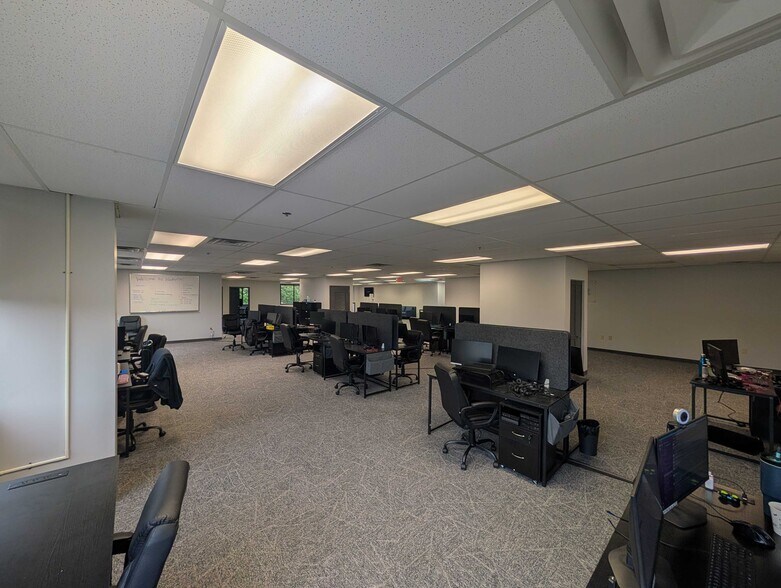 More Photos Of 1321 Murfreesboro Pike, Nashville Office For Lease