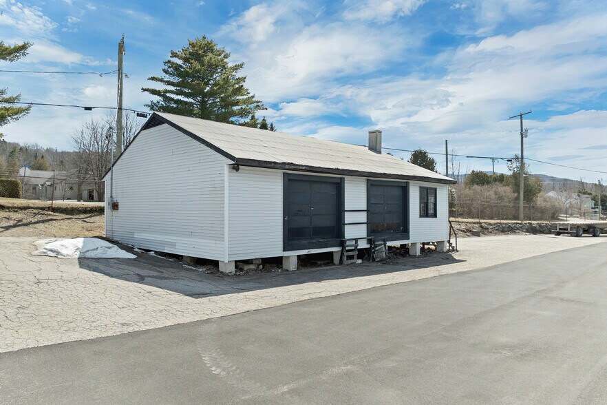 More Photos Of 55 Maynesboro St, Berlin Industrial For Sale