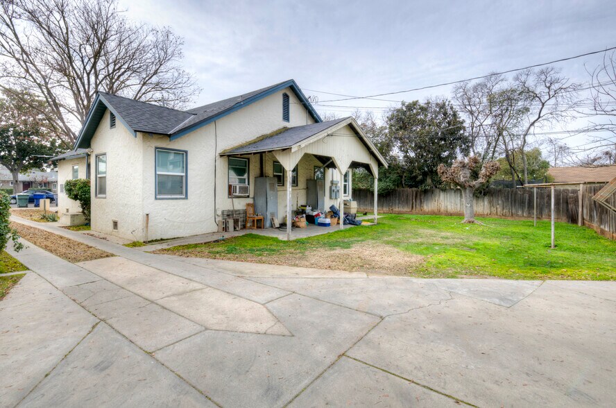 More Photos Of 134-144 W Vassar Ave, Fresno Apartments For Sale