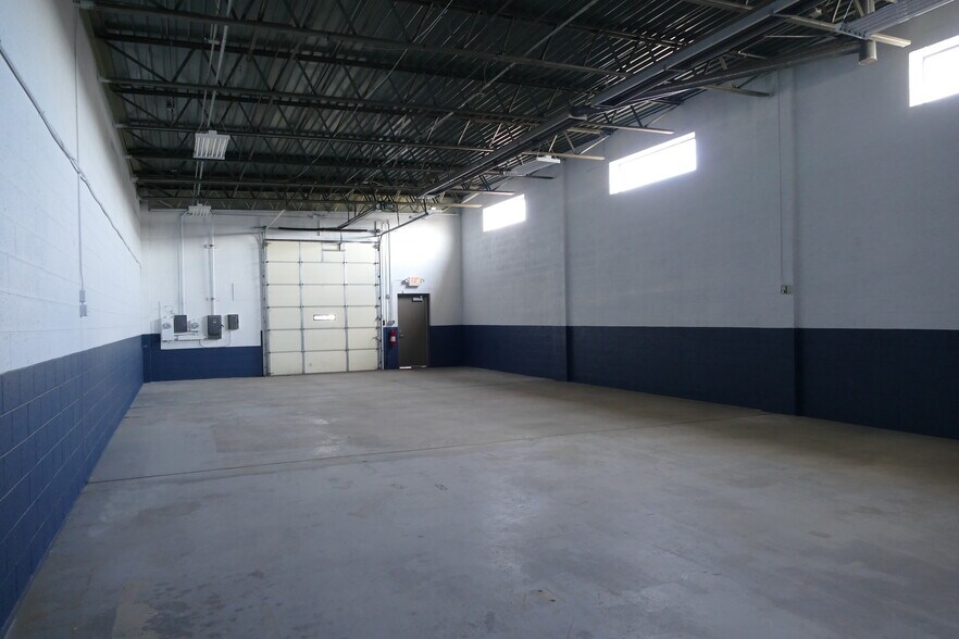 More Photos Of 2718 Industrial Row Dr, Troy Office For Lease
