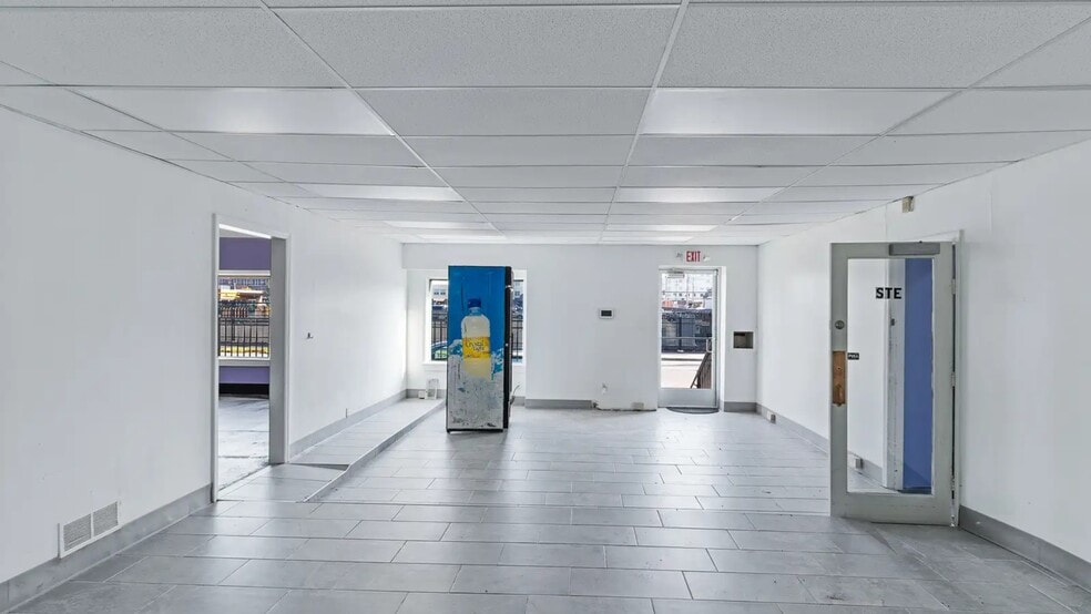 More Photos Of 800 Cawthon St, Louisville Light Distribution For Sale