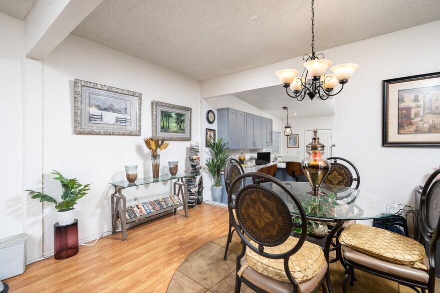 More Photos Of 5415 Pickford St, Los Angeles Apartments For Sale