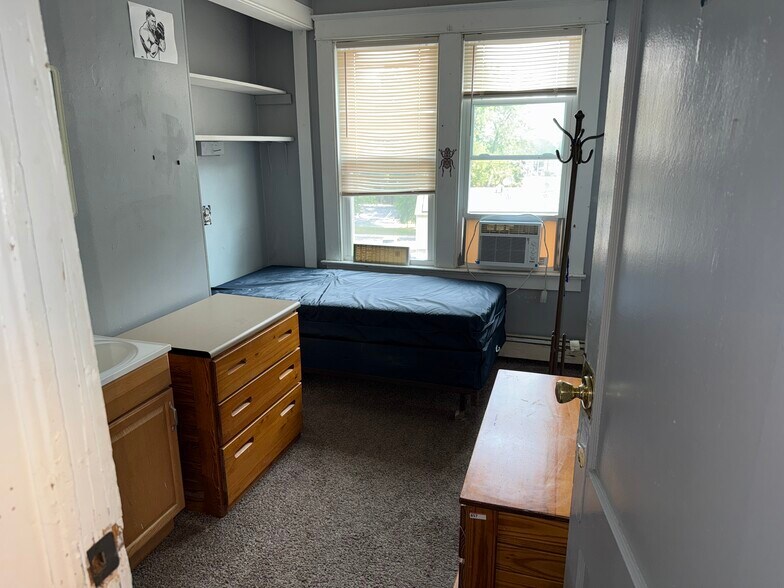 More Photos Of 57-59 Sharp St, Haverstraw Office For Sale