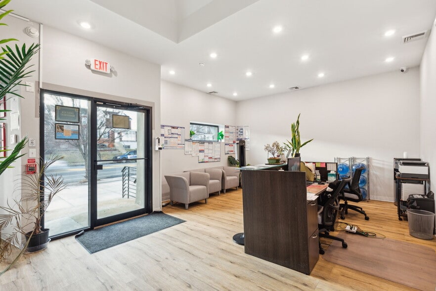 More Photos Of 6713 Ogontz Ave, Philadelphia Office For Lease
