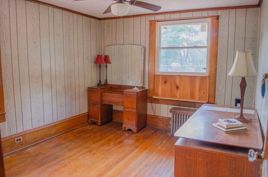 More Photos Of 76 Route 214, Phoenicia Restaurant For Sale