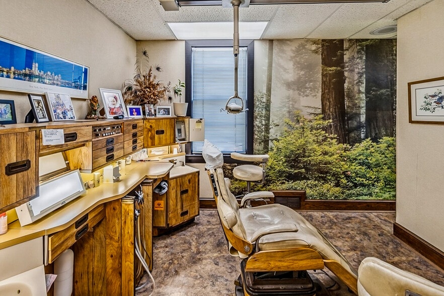 More Photos Of 201 S Weston St, Fountain Inn Medical For Sale