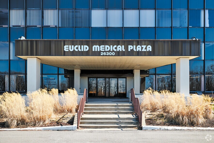 More Photos Of 26300 Euclid Ave, Cleveland Office For Lease