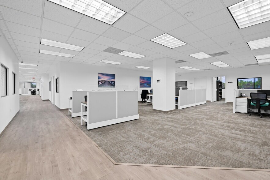 More Photos Of 3333 W Commercial Blvd, Fort Lauderdale Medical For Sale