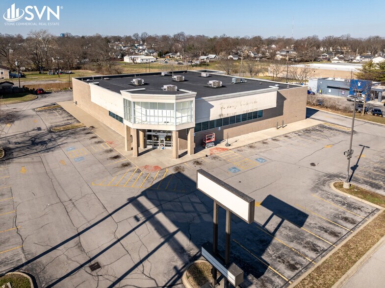 Primary Photo Of 254 E New Circle Rd, Lexington General Retail For Sale