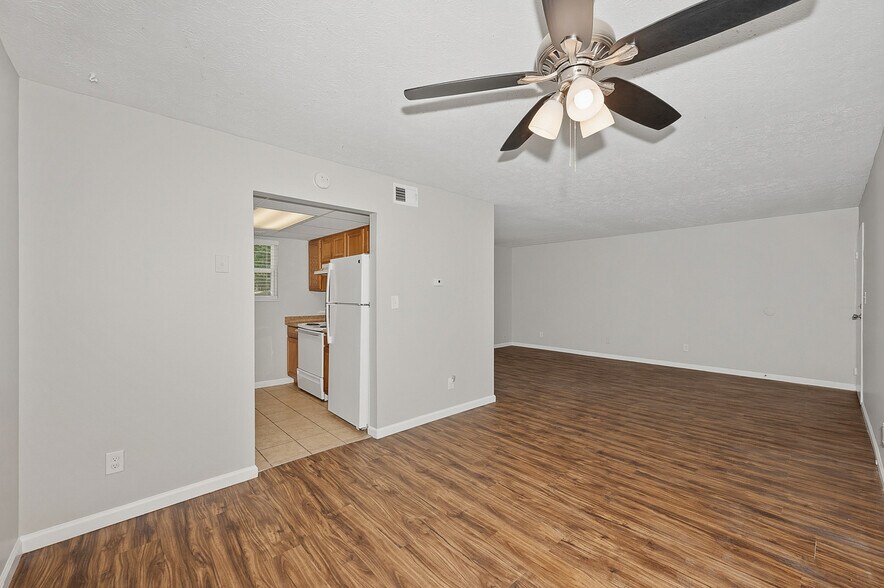 More Photos Of 3935-3939 Wilma Ct, Cincinnati Apartments For Sale
