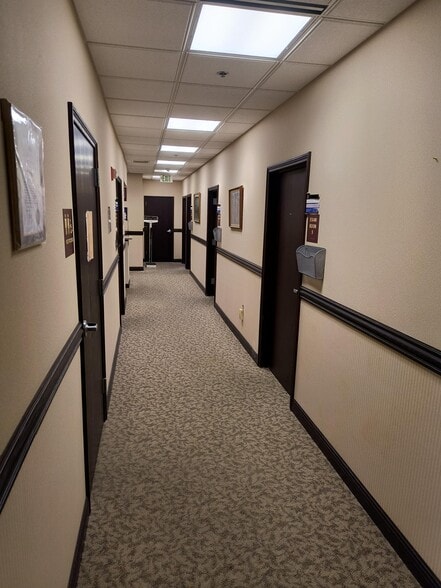 More Photos Of 255 E 90th Dr, Merrillville Medical For Lease