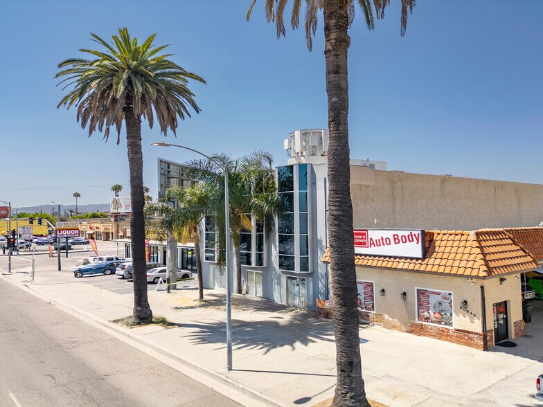 More Photos Of 20847 Sherman Way, Canoga Park Office For Sale