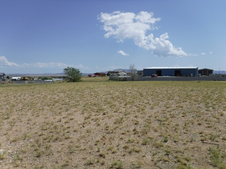 More Photos Of 2115 Gulfstream, Prescott Land For Sale