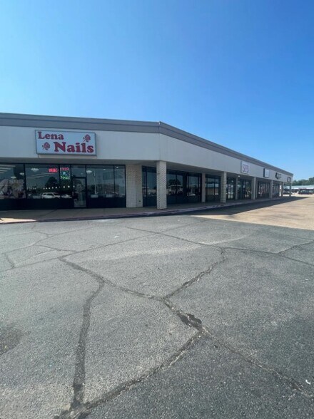 Primary Photo Of 835 Benton Rd, Bossier City Unknown For Lease