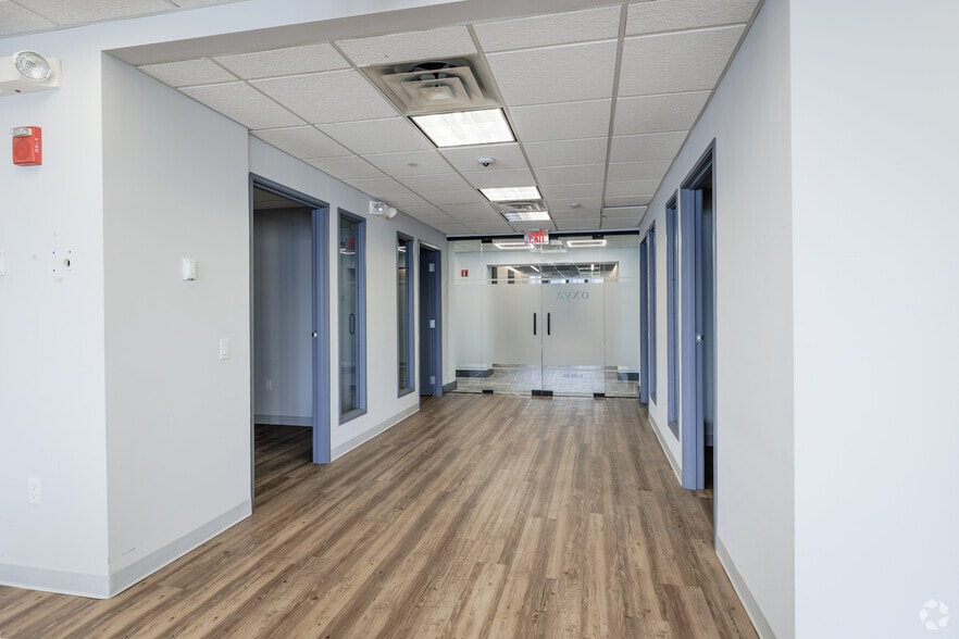 More Photos Of 15 Exchange Pl, Jersey City Office For Lease